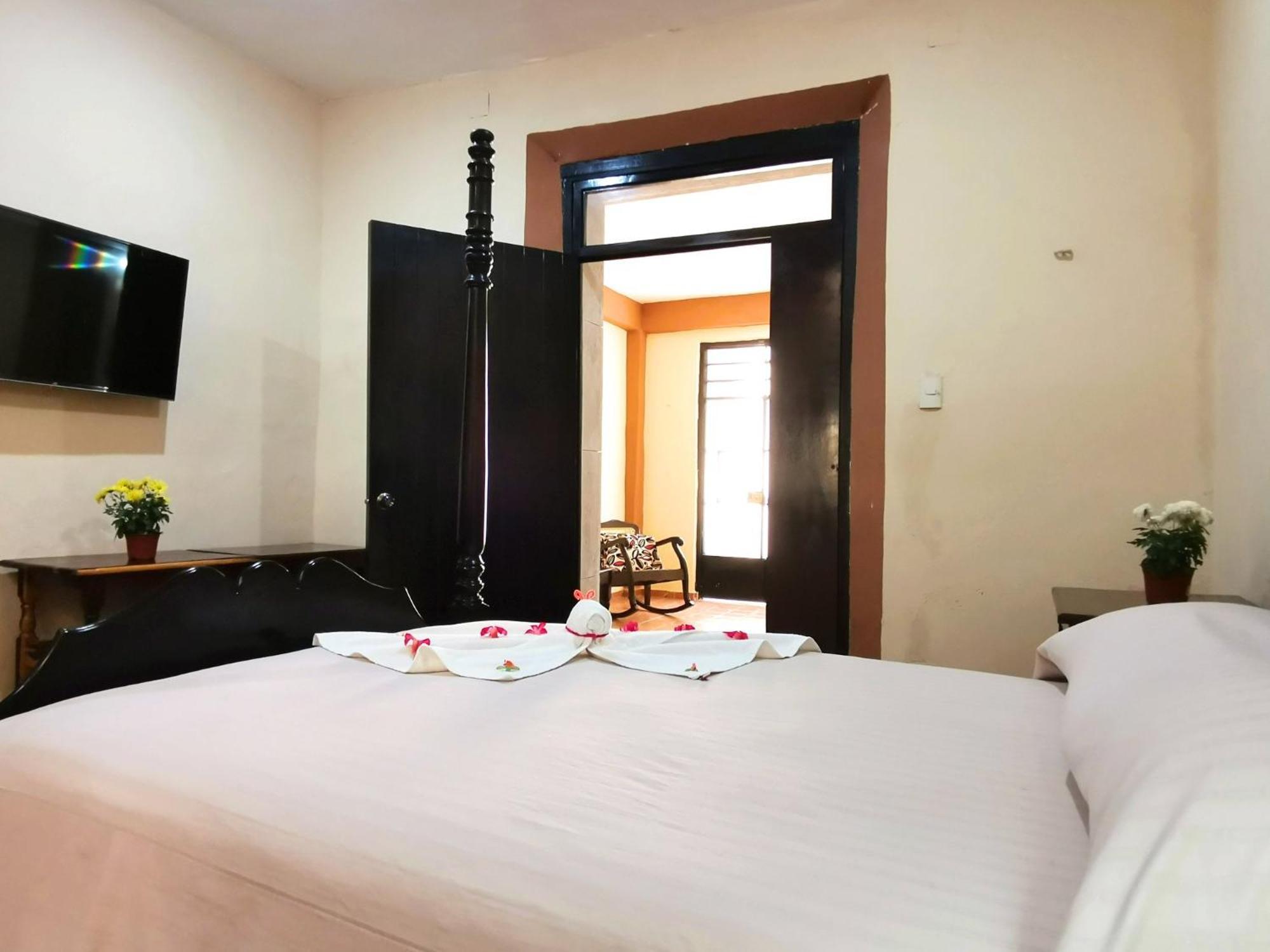 Hotel Casa Pellegrin ميريدا المظهر الخارجي الصورة