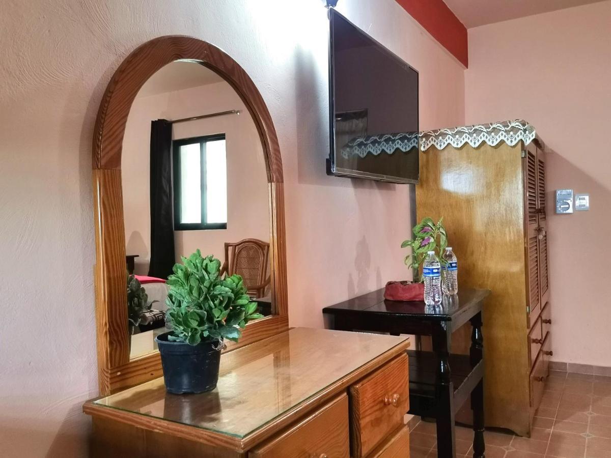 Hotel Casa Pellegrin ميريدا المظهر الخارجي الصورة