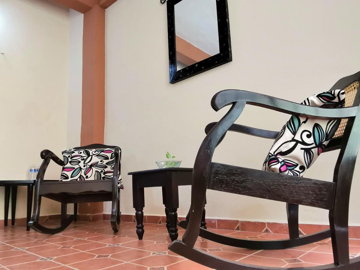 Hotel Casa Pellegrin ميريدا المظهر الخارجي الصورة