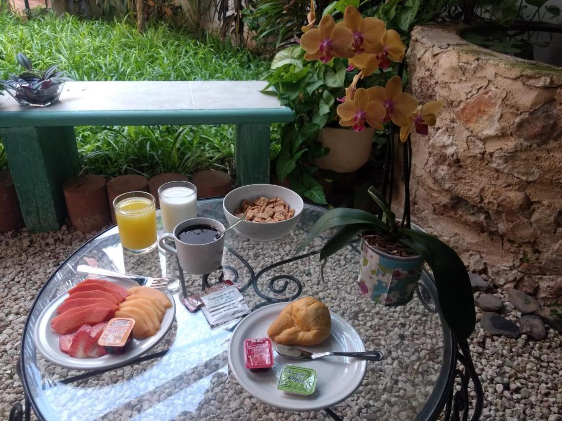 Hotel Casa Pellegrin ميريدا المظهر الخارجي الصورة