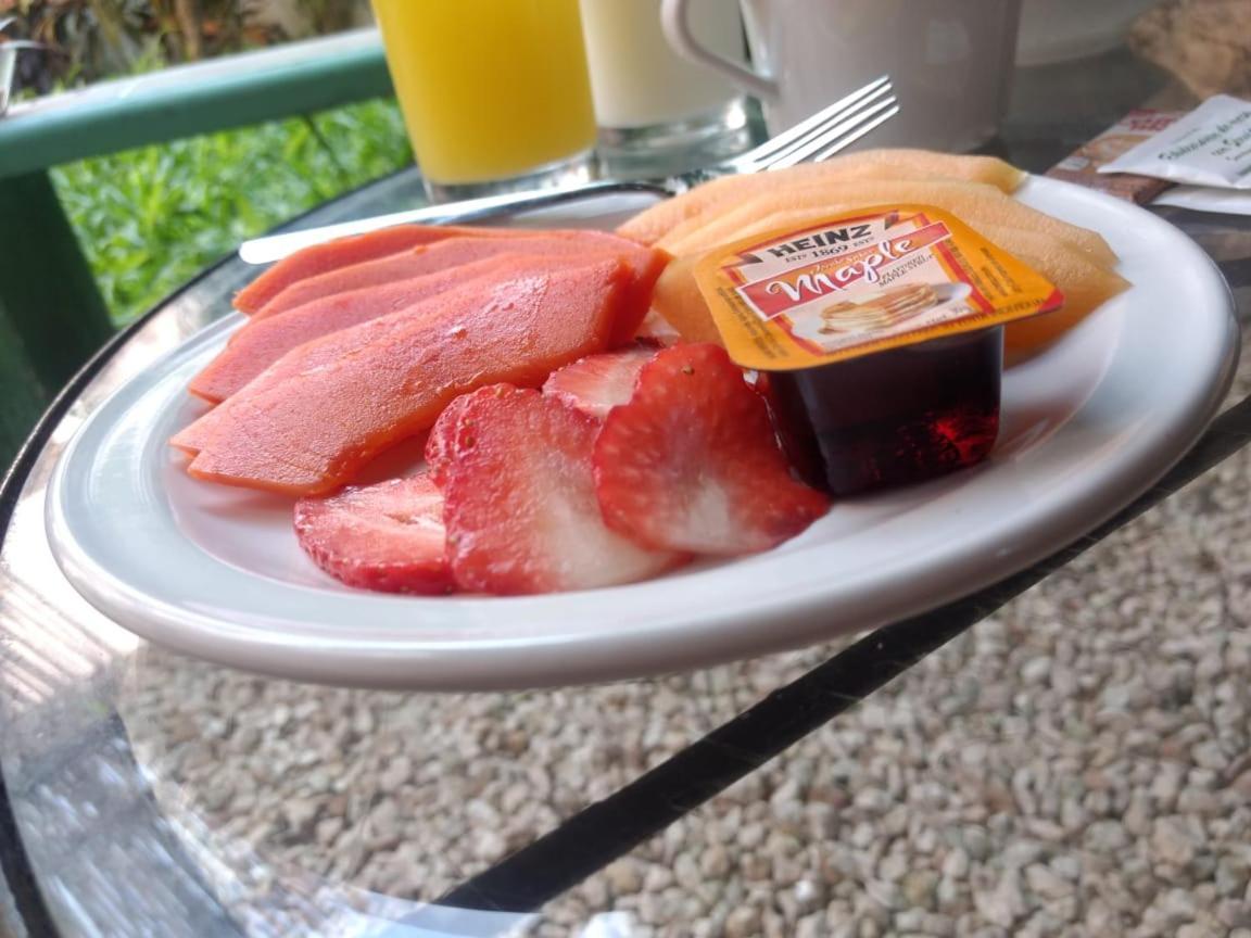 Hotel Casa Pellegrin ميريدا المظهر الخارجي الصورة